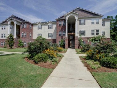 1450 Bluewater Way 1-3 Beds Apartment for Rent - Photo Gallery 1