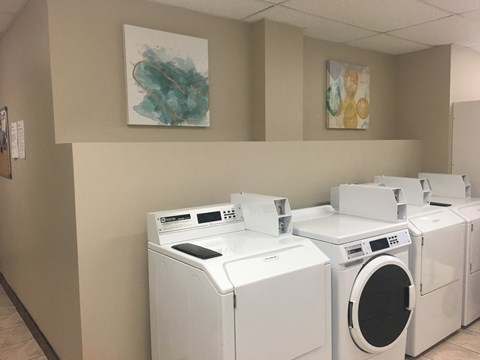 L'Hermitage East, 860 Norwest Road, CaraCo Property Management