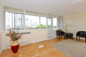 2313/2323 Lakeshore Blvd W Studio-3 Beds Apartment for Rent - Photo Gallery 22