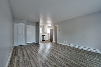 1331 Jefferson Avenue 1 Bed Apartment for Rent - Photo Gallery 3
