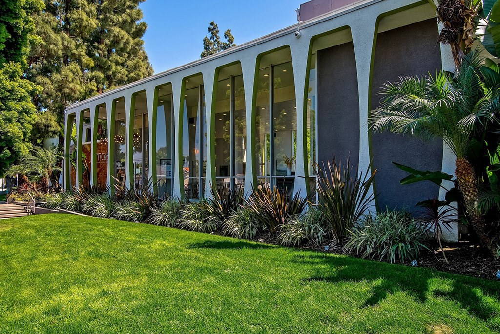 Front Entrance Of Community at Parc at 5 Apartments, California, 90240