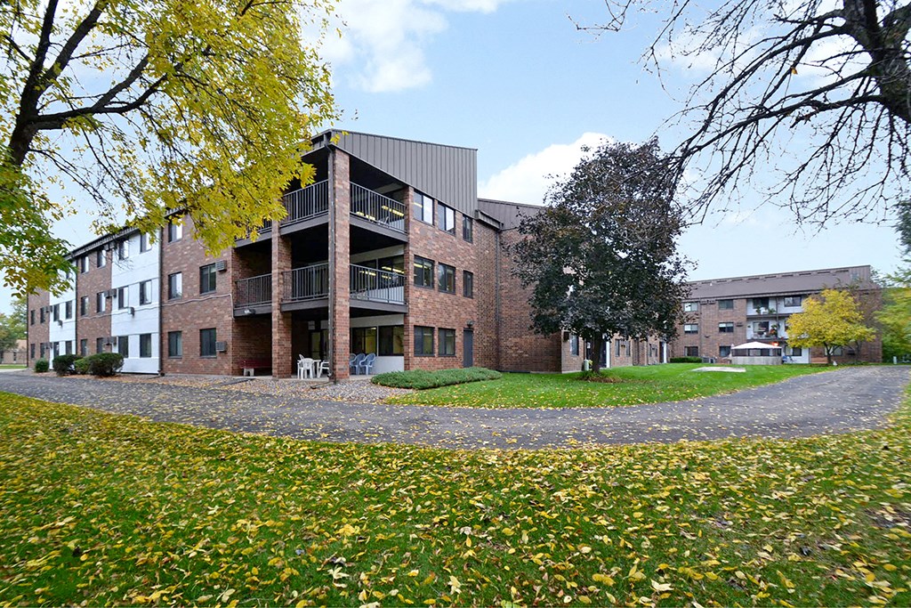 Exterior View at Red Rock Manor, Newport, Minnesota