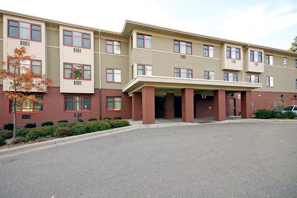 the building where the hotel is located