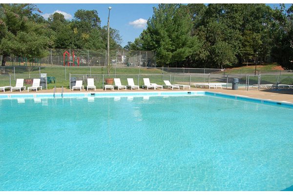 Brentwood Apartment Homes 8669 Devonshire Ct Manassas Va