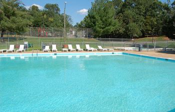 swimming pool at Brentwood Apartment Homes in Manassas, VA