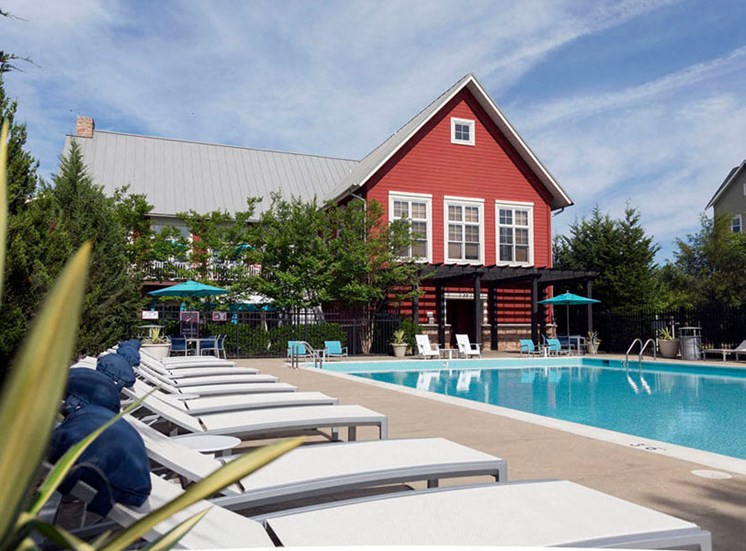 Hang out poolside with poolside WiFi at Westwind Farms Apartments in Ashburn, VA