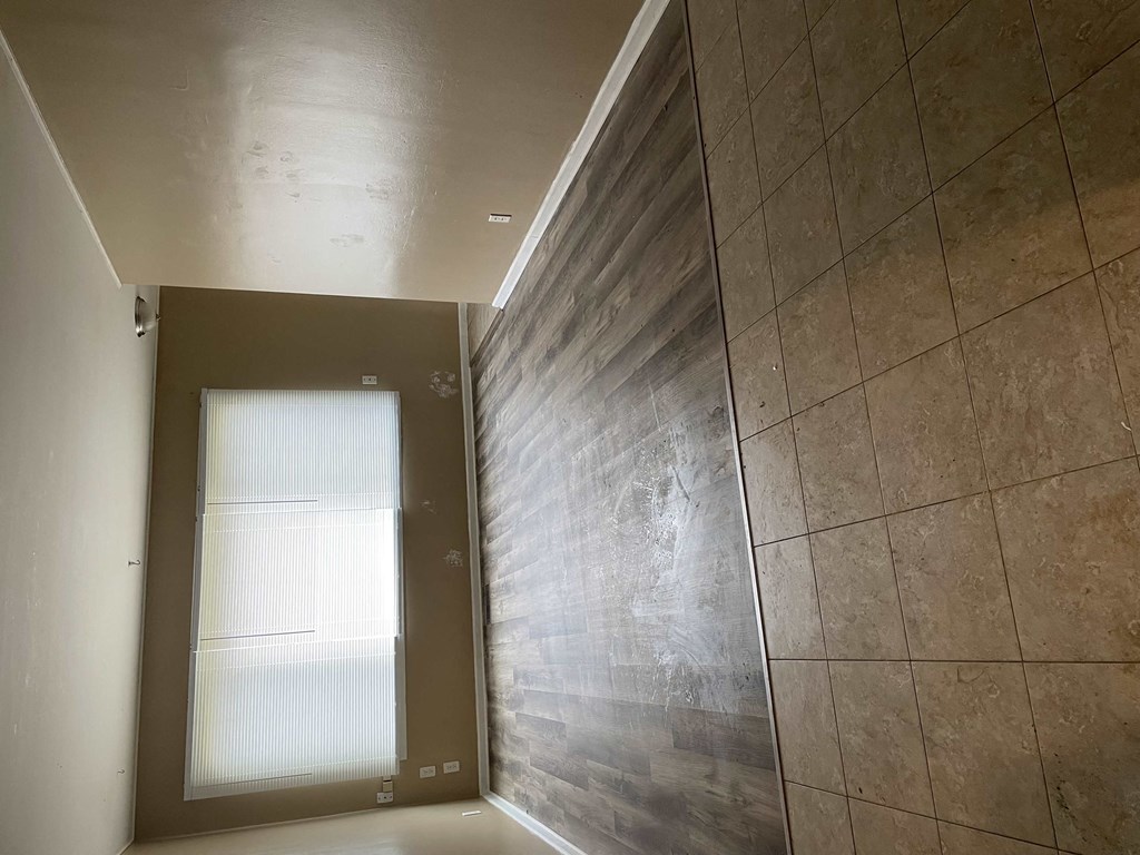 Anthony Wayne Villas And Flats