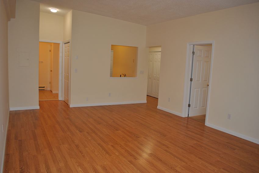 770 Boston Post Road 1-2 Beds Apartment for Rent - Photo Gallery 1