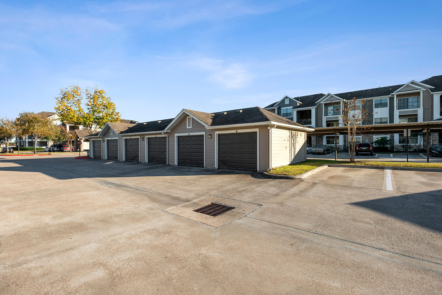 Exterior Garages at Lakeland Estates Apartments in Stafford TX