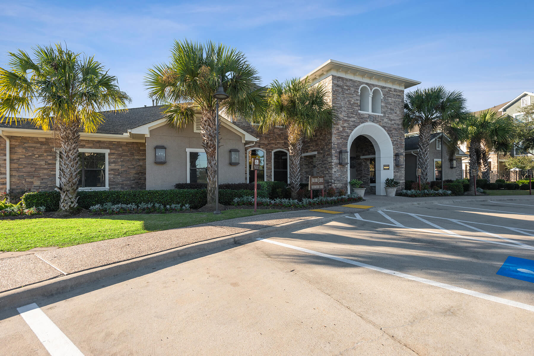 Exterior Leasing Office at Lakeland Estates Apartments in Stafford TX