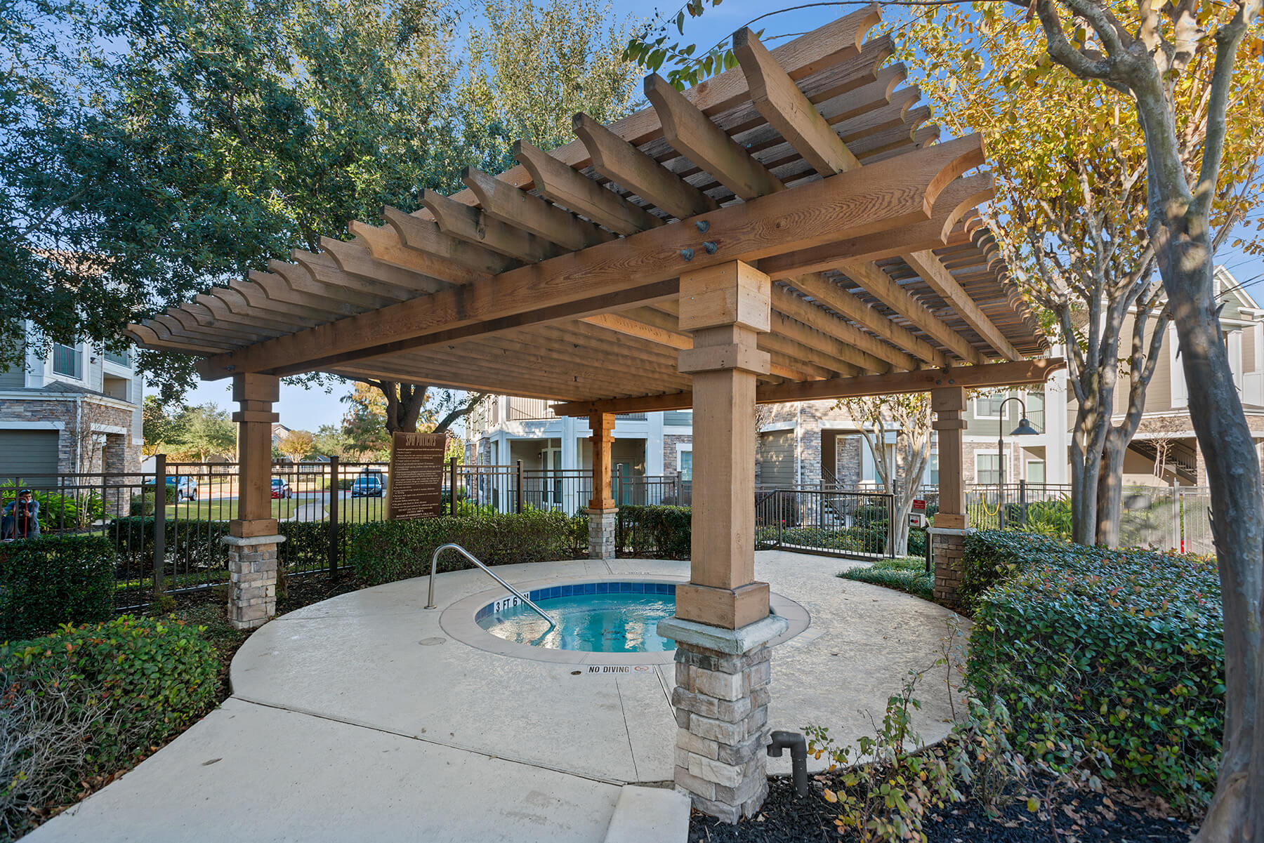 Pool Spa  at Lakeland Estates Apartments in Stafford TX