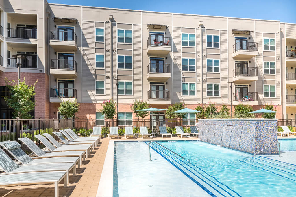 lounge chair at Inwood Apartments in Dallas, TX