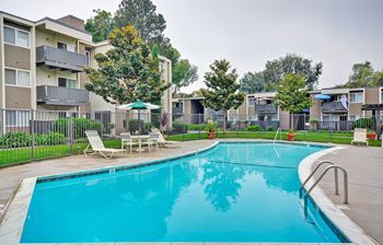 pool at Turnleaf Apartments in San Jose, CA