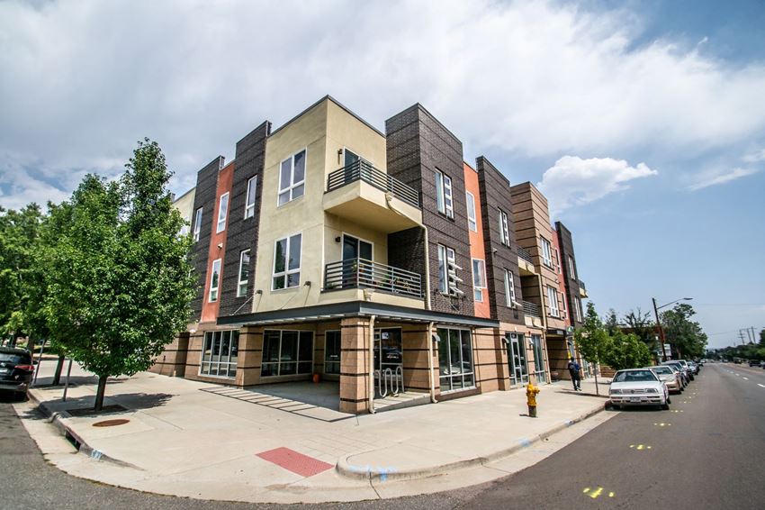 Zuma Apartments 3455 W 38th Avenue Denver Co Rentcafe Zuma Apartments 3455 W 38th Avenue Denver Co Rentcafe