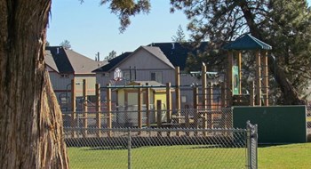 1900 SE Bear Creek Rd 1-4 Beds Apartment, Affordable for Rent - Photo Gallery 5