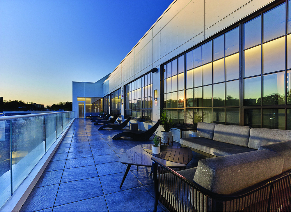 sun deck, outdoor terrace, outdoor lounge