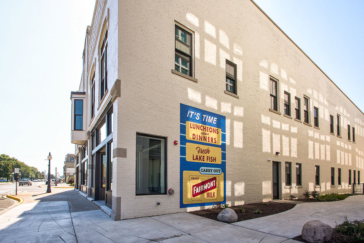 Lloyd House II apartments