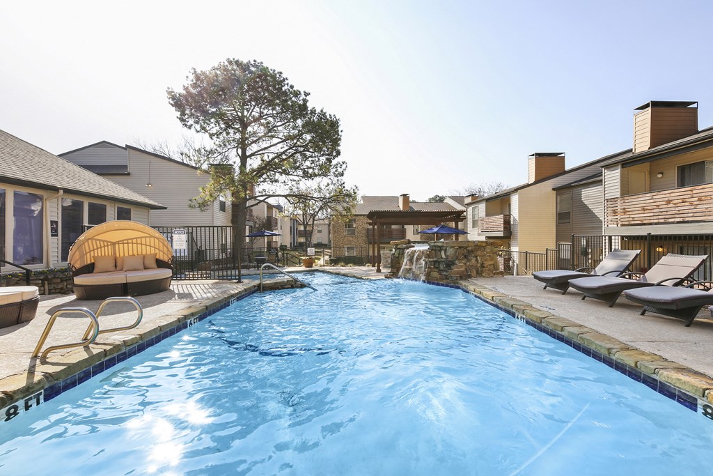 the swimming pool at the resort at governors crossing