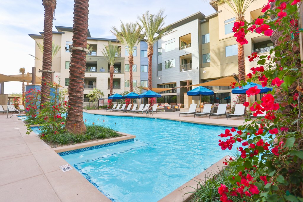 Resort-Style Pool and Spa with Poolside Cabanas at Fashion Center, Arizona