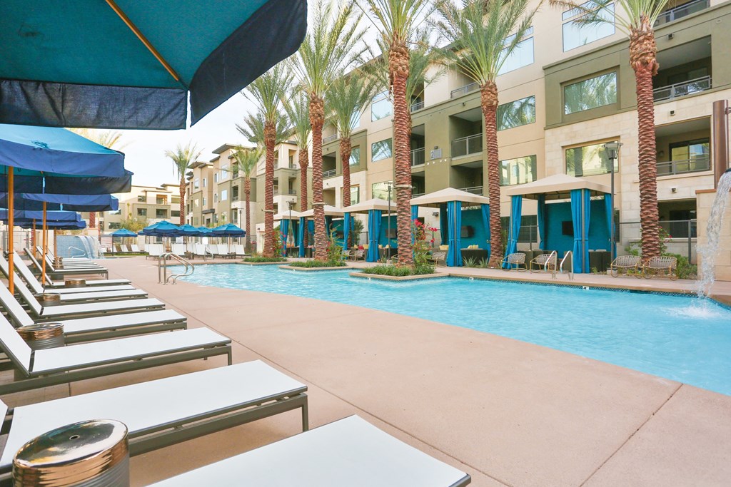 Resort Inspired Pool and Spa at Fashion Center, Chandler, AZ