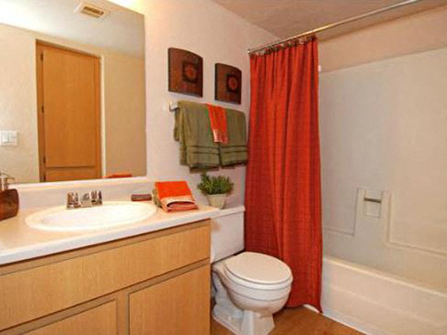 bathroom at Acacia pointe apartments in glendale az