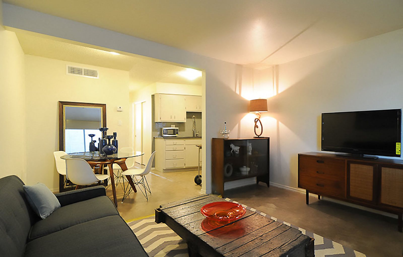 Apartments For Rent Carol Mary Apartments Phoenix Az
