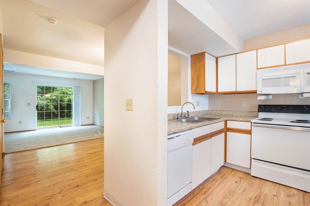 savannah trace kitchen