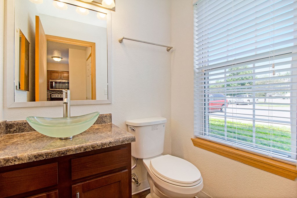 savannah tace bathroom 