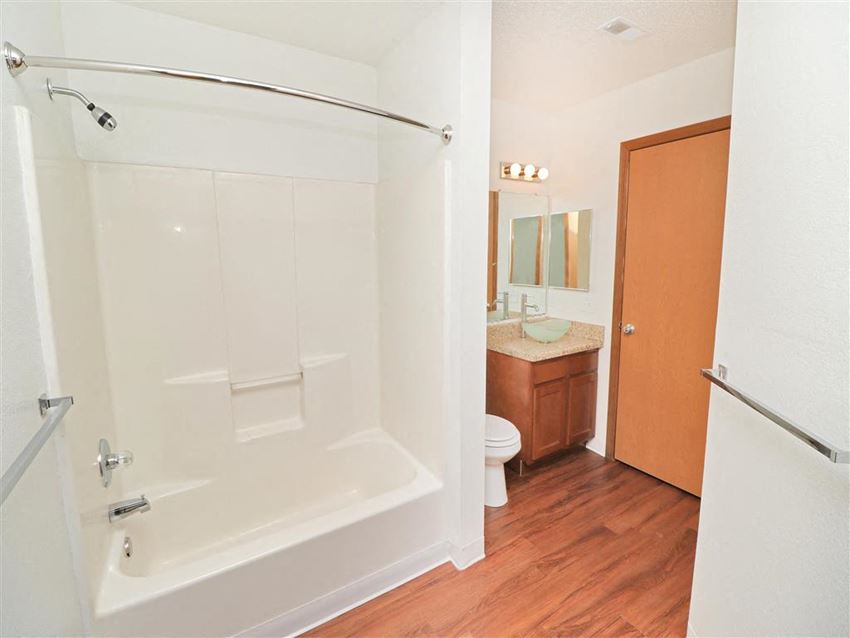 5066 Meadows Blvd 2-4 Beds Apartment for Rent - Photo Gallery