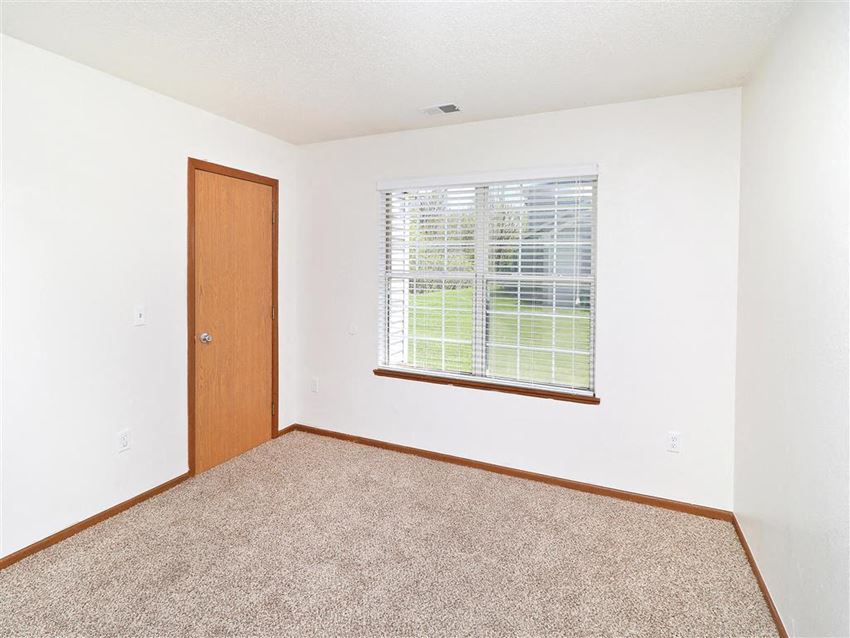 5066 Meadows Blvd 2-4 Beds Apartment for Rent - Photo Gallery