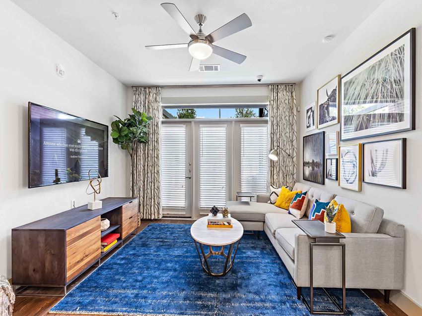 2100 Heritage Avenue 1-3 Beds Apartment for Rent - Photo Gallery