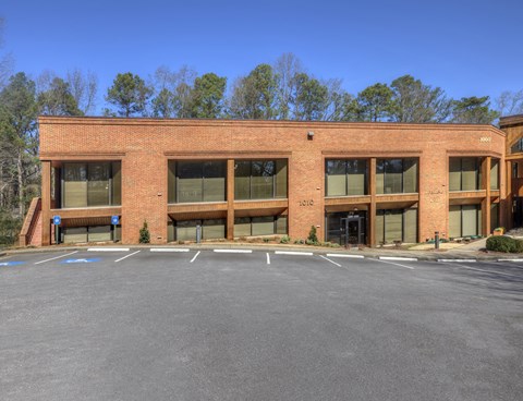office building space available sandy springs dunwoody roswell with break room fridge, dishwasher and sink