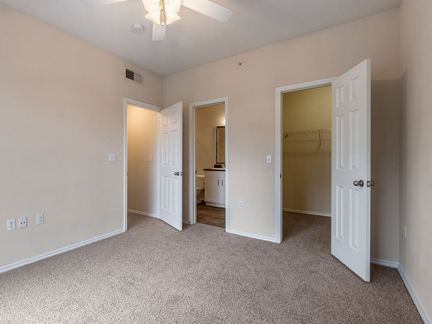 Photos and Video of La Costa Villas in Dallas, TX