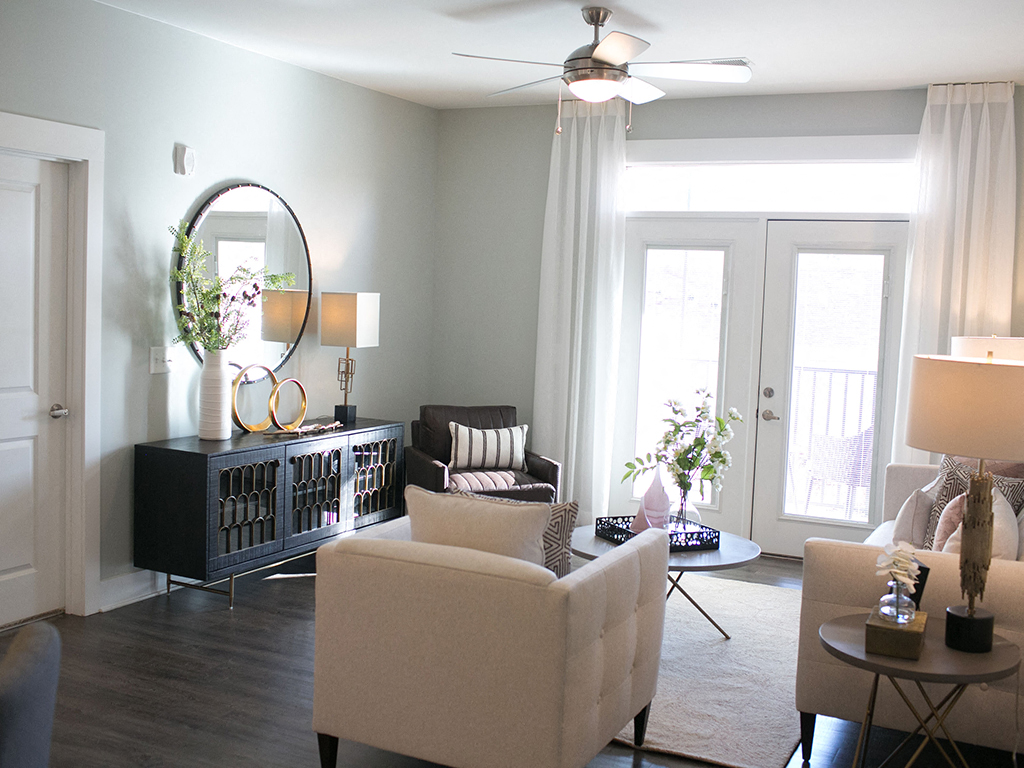 Meridian At Nichols Plaza