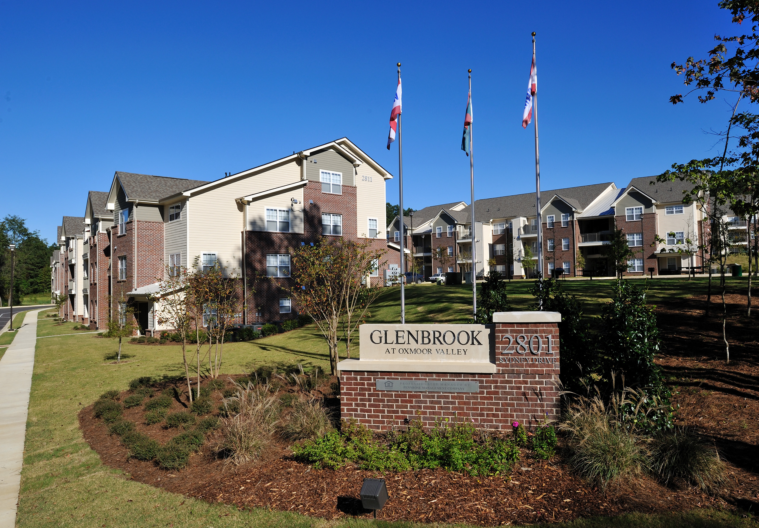 Glenbrook at Oxmoor Valley Apartments in Birmingham, AL