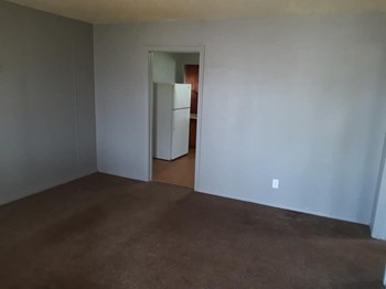 1809 North Mockingbird Lane 3 Beds House for Rent - Photo Gallery 2