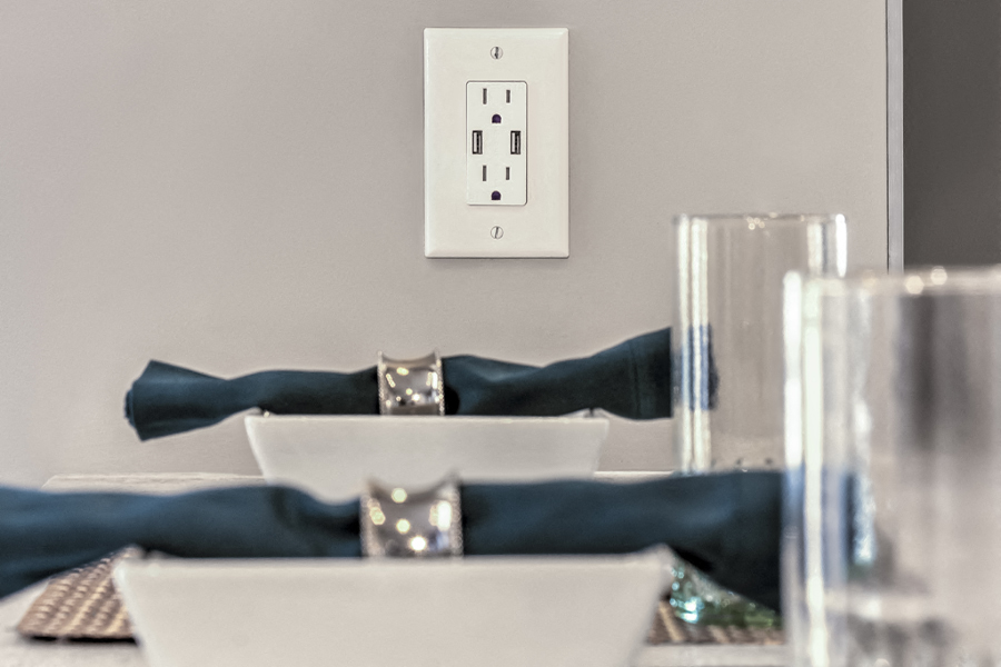 Mecklenburg County Apartments in South Charlotte - The Links Rea Farms - USB outlets
