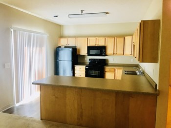 2860 10th Ave N 2-3 Beds Apartment for Rent - Photo Gallery 2