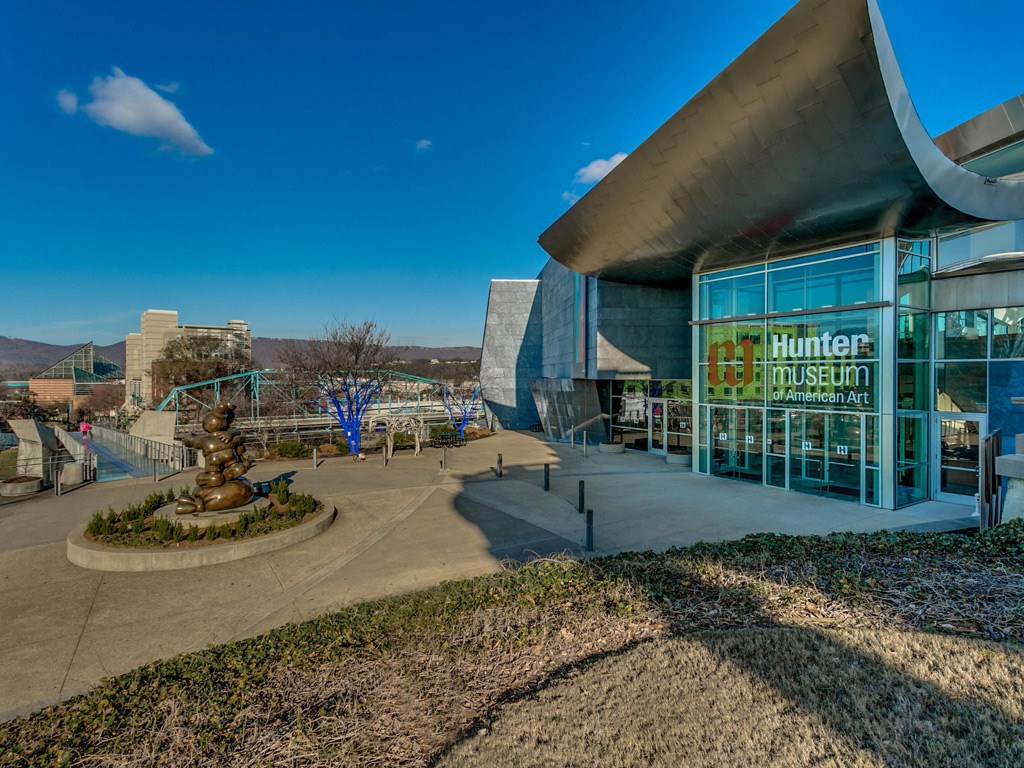 a building with a fountain in front of it