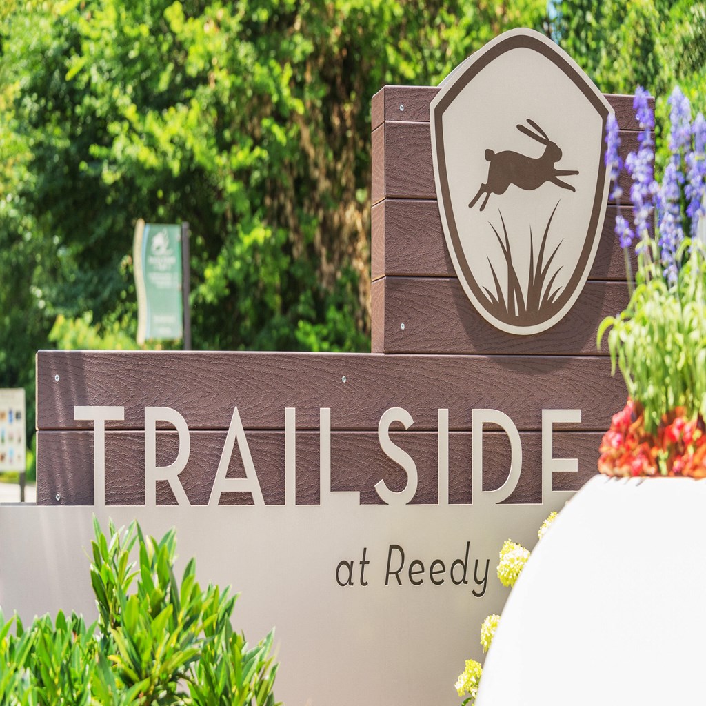 a sign that reads trailside at reedy