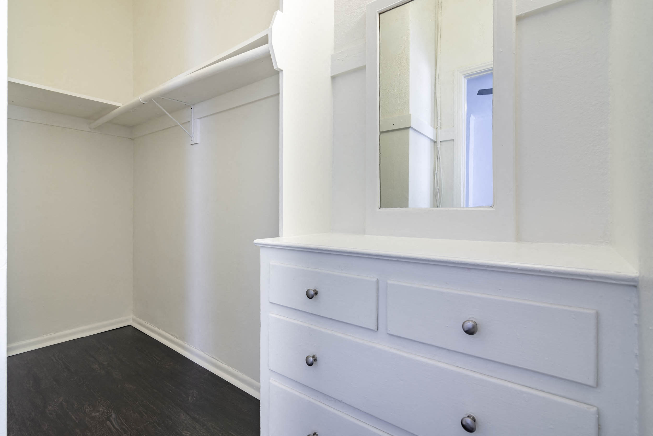 Classic Studio Apartment Home