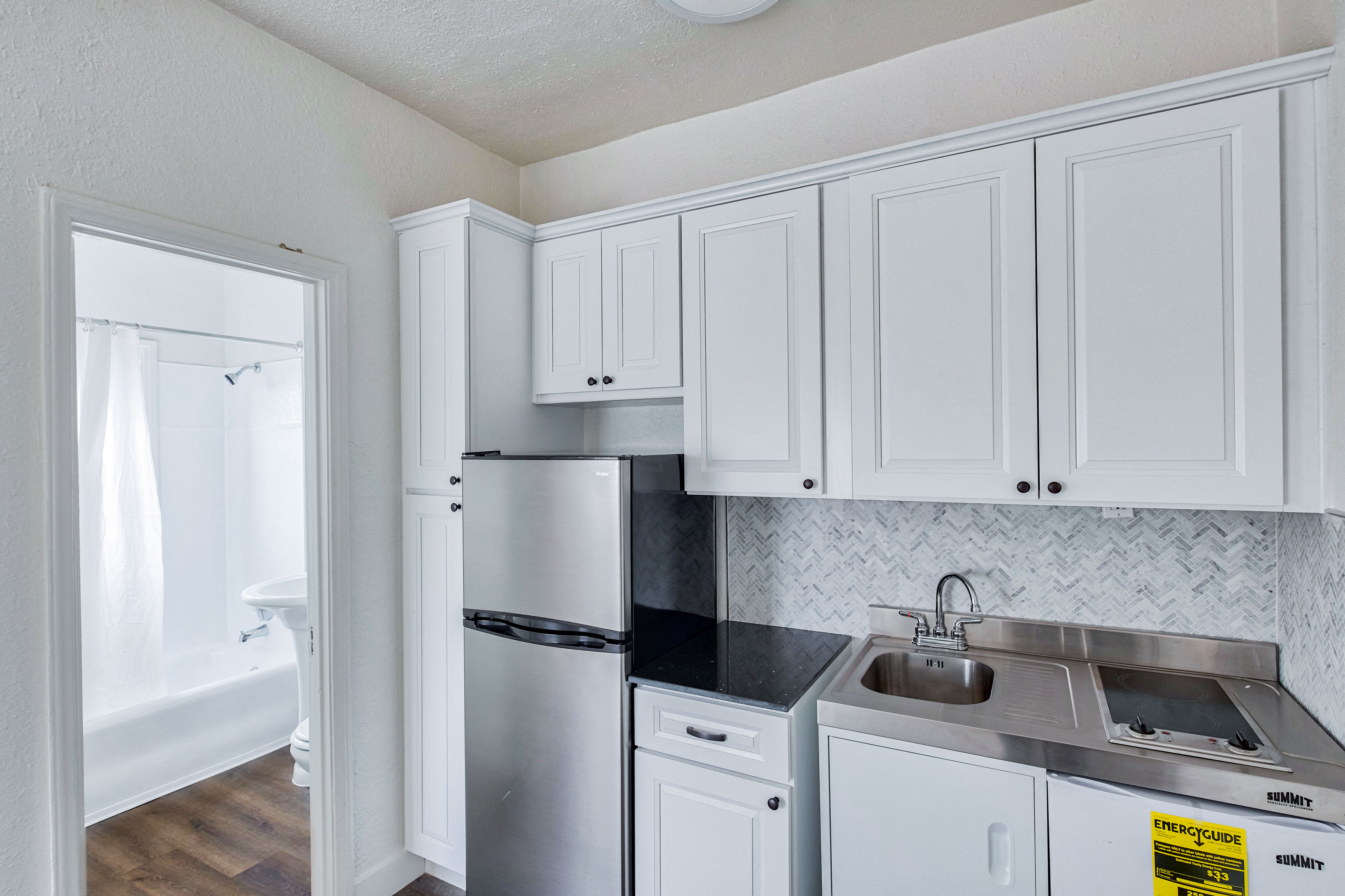 Bachelor Apartment Home