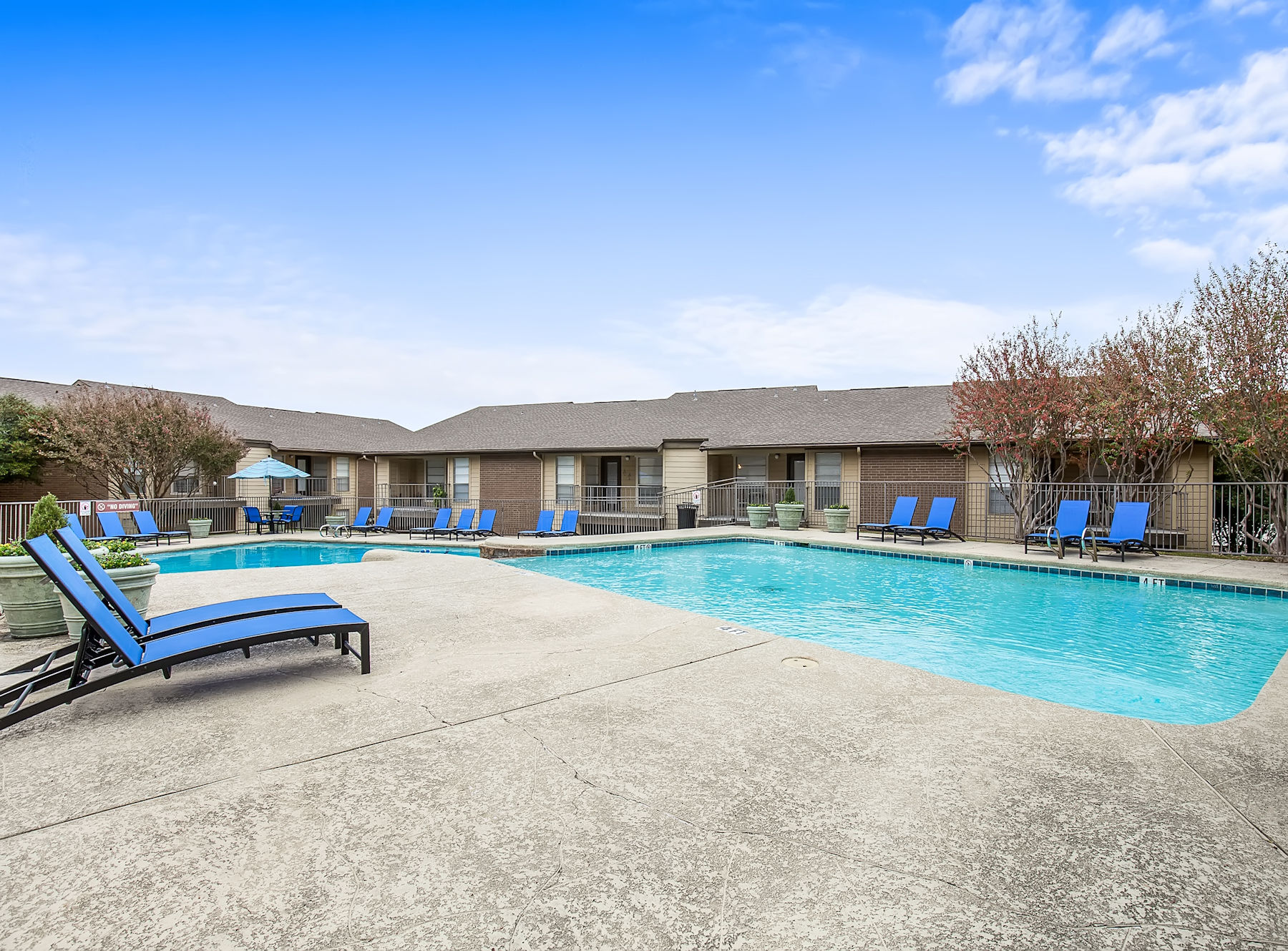 Woodcreek Apartments in Arlington, TX