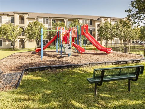 Foundations At Woodland | TheWoodlandsLuxuryApartments.com