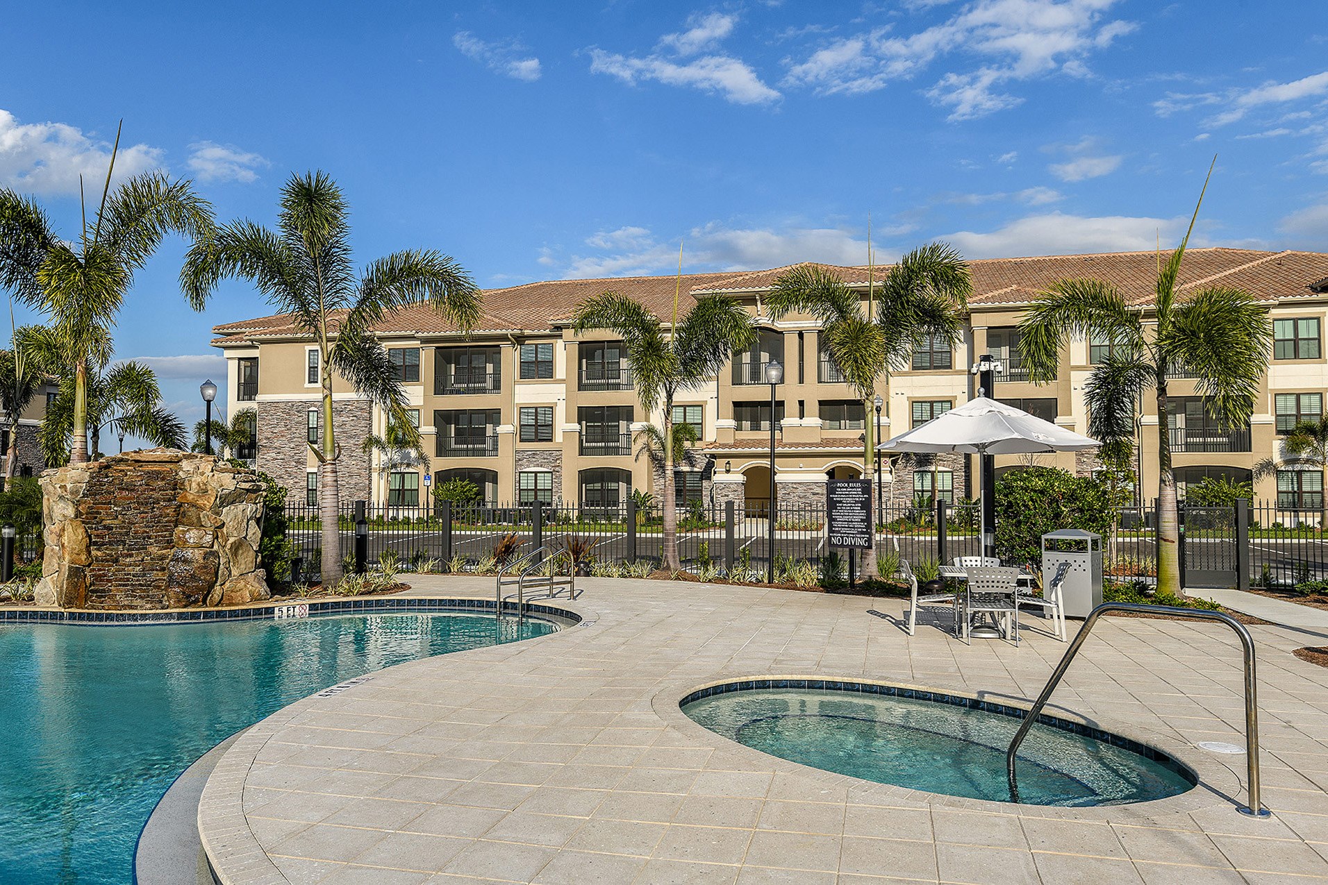 Anson On Palmer Ranch Apartments, 6251 Sawyer Loop Road, Sarasota, FL