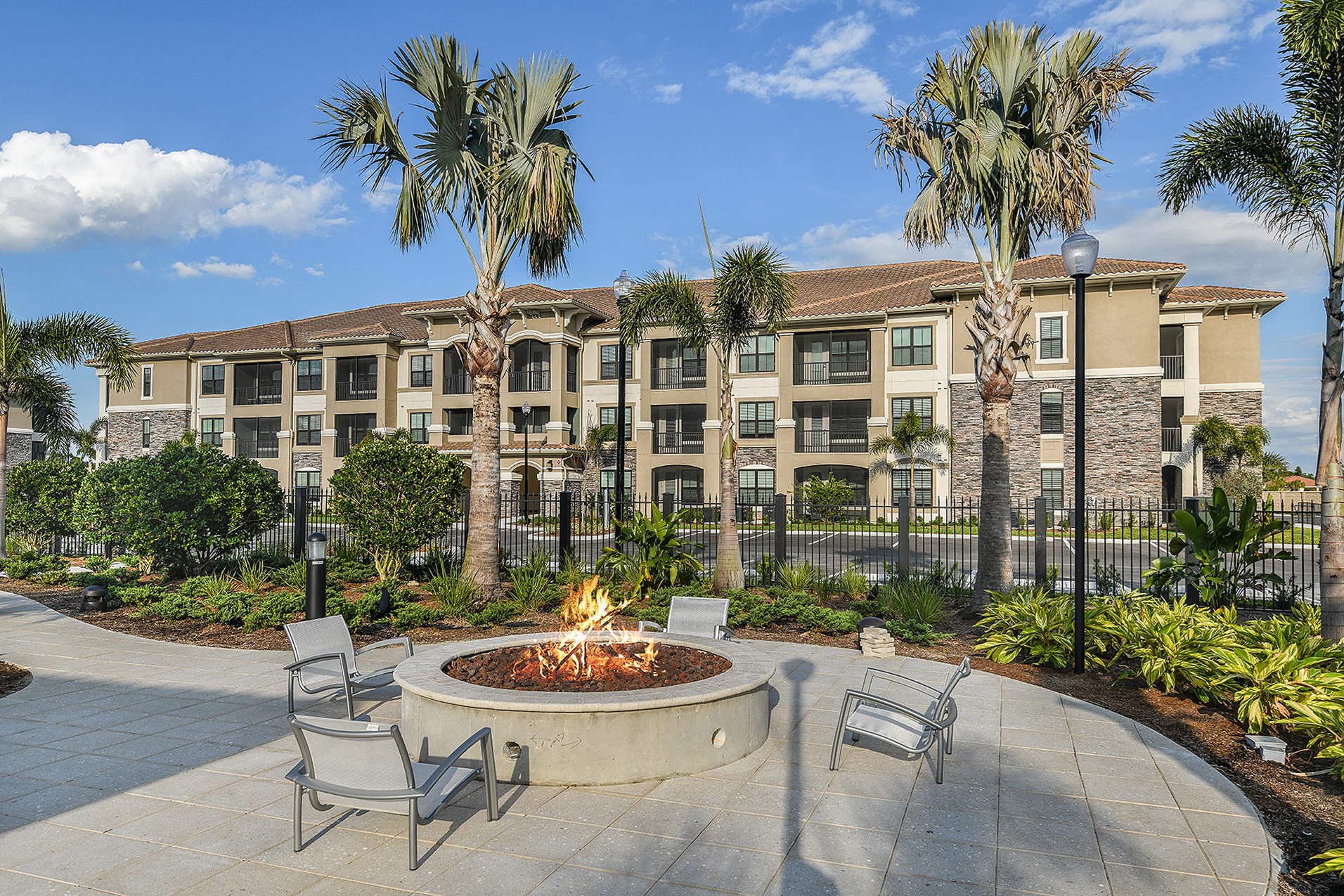 Anson On Palmer Ranch Apartments, 6251 Sawyer Loop Road, Sarasota, FL