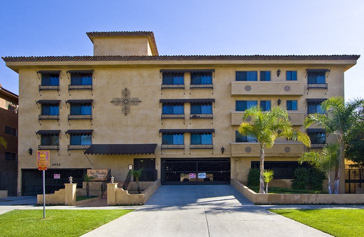 Trojan Terrace Apartments In Los Angeles Ca Los Angeles Background 1