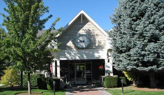 16390 N Franklin Blvd 1-3 Beds Apartment for Rent - Photo Gallery
