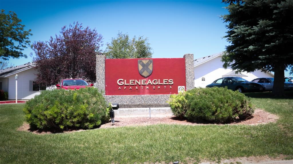 the sign in front of the glenagreens administrative building