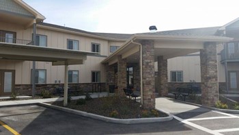 920 Bryden Ave 1-2 Beds Apartment for Rent - Photo Gallery 3